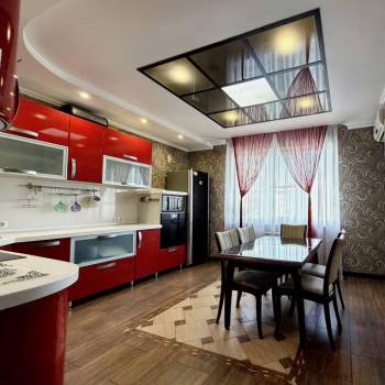 Сдается 2-х комнатная квартира, 86 м²