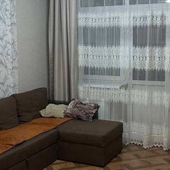 Сдается 1-комнатная квартира, 54 м²