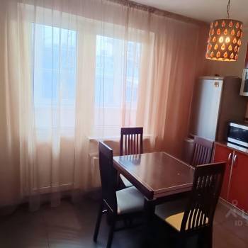 Сдается 1-комнатная квартира, 40 м²