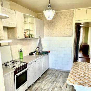 Сдается Многокомнатная квартира, 64 м²