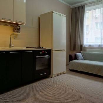 Сдается 1-комнатная квартира, 39 м²