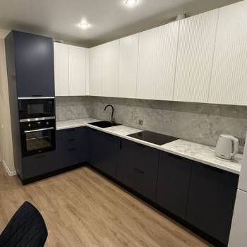 Продается 1-комнатная квартира, 37 м²