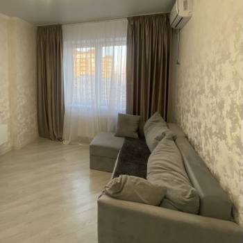 Сдается 1-комнатная квартира, 38 м²