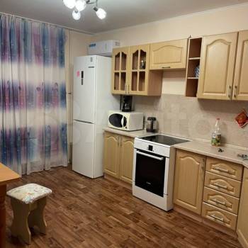 Сдается Многокомнатная квартира, 74 м²