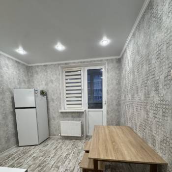 Сдается 1-комнатная квартира, 38 м²