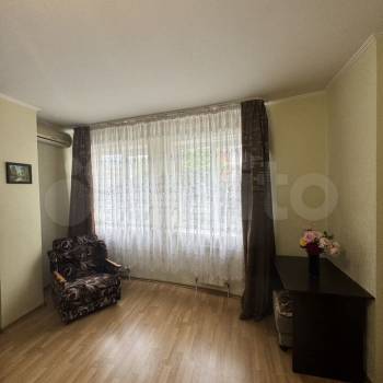 Продается 1-комнатная квартира, 42,4 м²