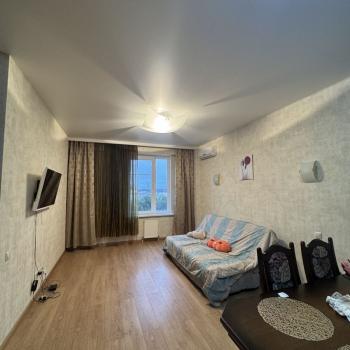 Сдается 2-х комнатная квартира, 65 м²