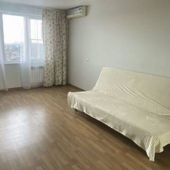Сдается 1-комнатная квартира, 39 м²