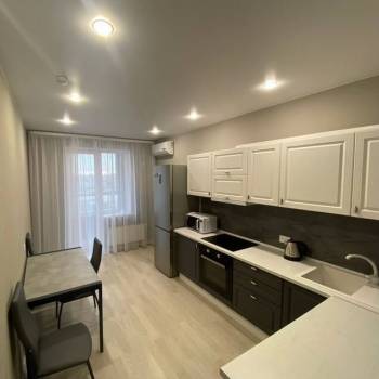 Сдается 1-комнатная квартира, 48 м²