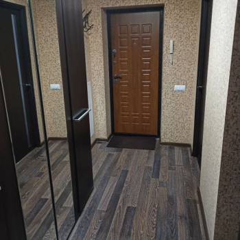 Продается 1-комнатная квартира, 42 м²