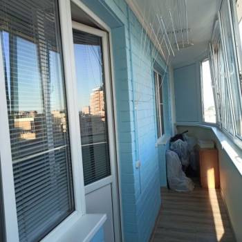 Продается 1-комнатная квартира, 42 м²