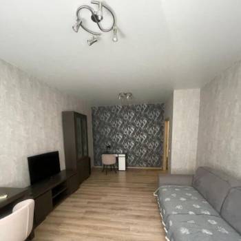 Сдается 1-комнатная квартира, 50 м²