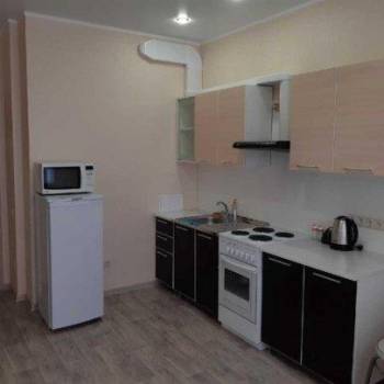 Сдается 1-комнатная квартира, 42 м²