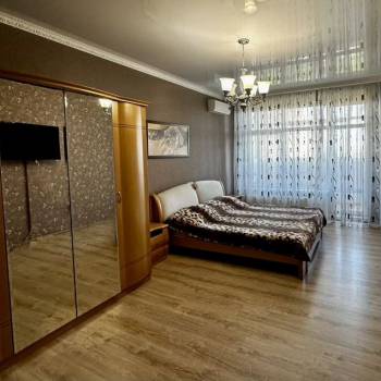 Сдается 1-комнатная квартира, 53 м²