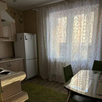 Сдается 1-комнатная квартира, 37 м²