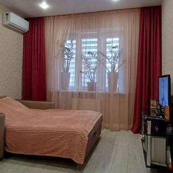 Продается 1-комнатная квартира, 35 м²