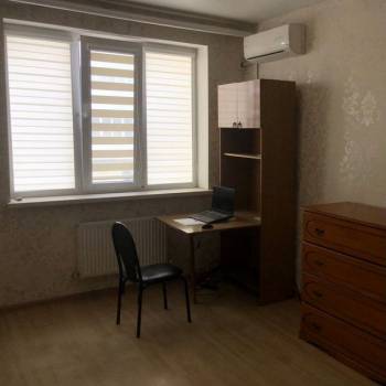 Продается 1-комнатная квартира, 35 м²