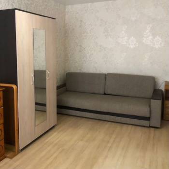 Продается 1-комнатная квартира, 35 м²