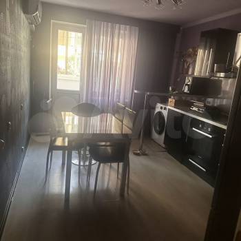 Сдается Многокомнатная квартира, 77 м²