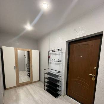 Сдается 1-комнатная квартира, 49 м²