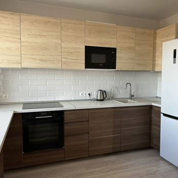 Сдается 2-х комнатная квартира, 91 м²