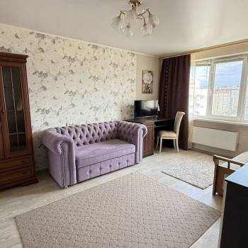 Продается 1-комнатная квартира, 37,8 м²