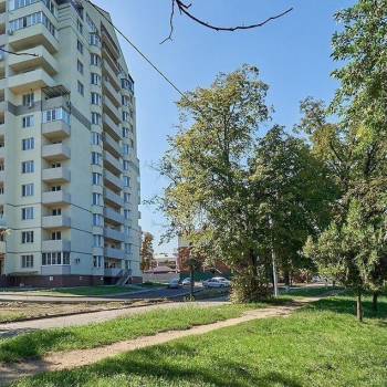 Продается 1-комнатная квартира, 55 м²