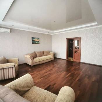 Продается 3-х комнатная квартира, 104,6 м²