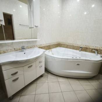 Продается 3-х комнатная квартира, 104,6 м²