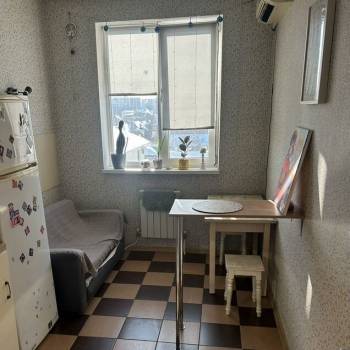 Сдается 1-комнатная квартира, 39 м²