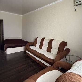 Сдается 1-комнатная квартира, 50 м²