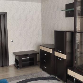 Сдается 1-комнатная квартира, 42 м²