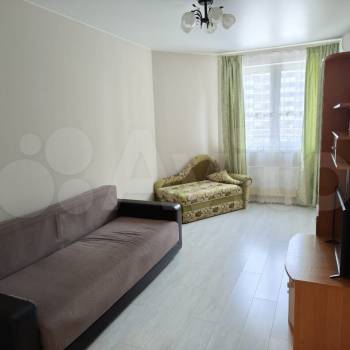 Сдается 1-комнатная квартира, 39 м²