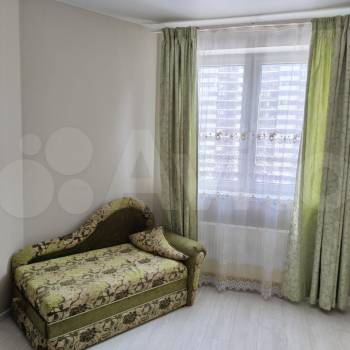 Сдается 1-комнатная квартира, 39 м²