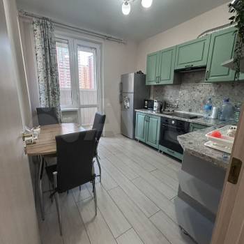 Сдается 1-комнатная квартира, 35 м²