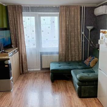 Продается 1-комнатная квартира, 37,4 м²