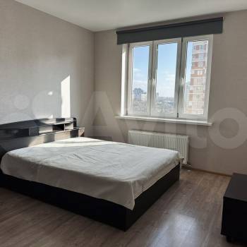 Сдается 1-комнатная квартира, 42 м²