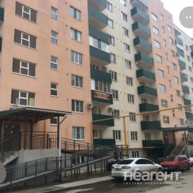 Продаю 1-комн. квартиру, п. Яблоновский, ул. Солнечная