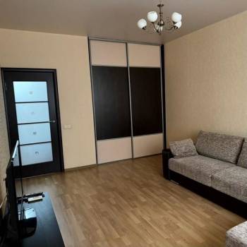 Сдается 1-комнатная квартира, 47 м²