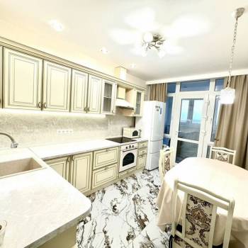 Сдается 2-х комнатная квартира, 70 м²