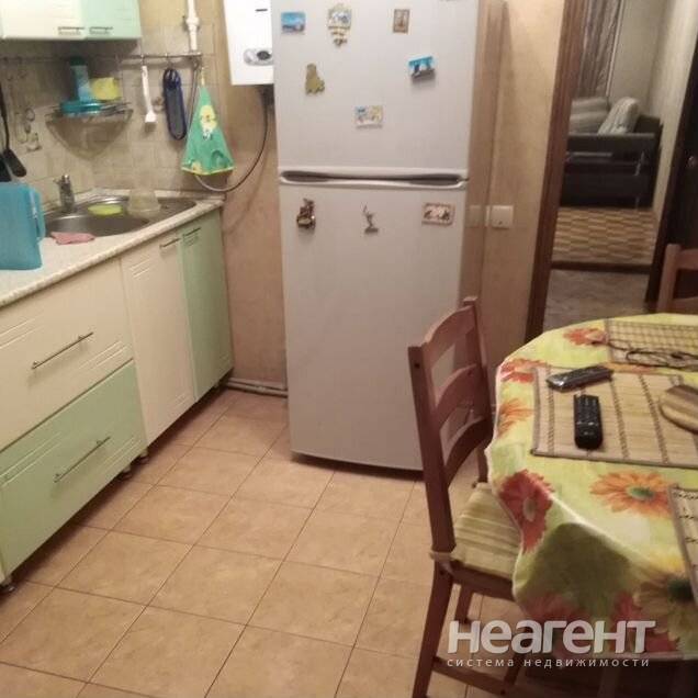 Продаю 2-х к квартиру, п. Яблоновский, ул. Фридриха Энгельса