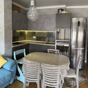 Продается 1-комнатная квартира, 56 м²