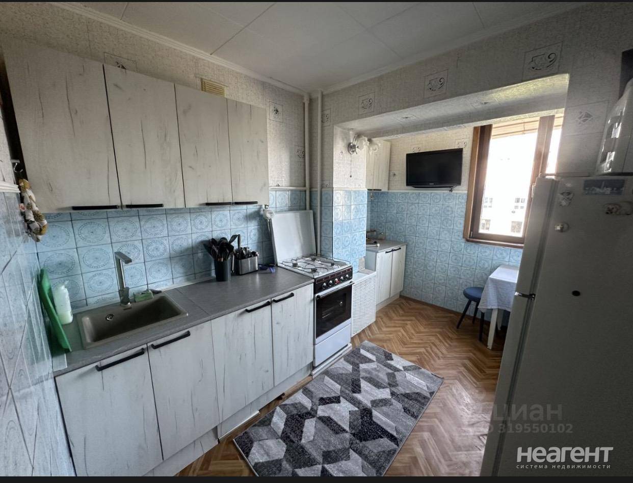 Сдам 2-х комнатную квартиру, ЦМР (ул. Красная)