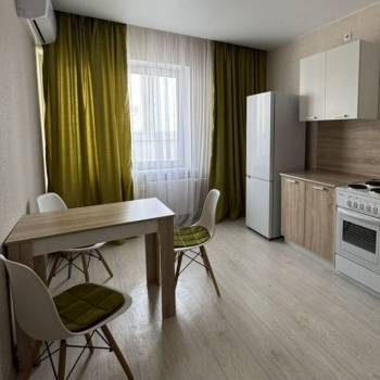 Сдается 1-комнатная квартира, 36 м²