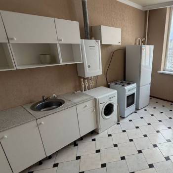 Продается 1-комнатная квартира, 40 м²