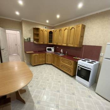 Сдается 2-х комнатная квартира, 60 м²