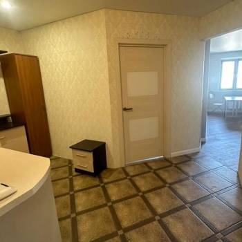 Продается 1-комнатная квартира, 39 м²