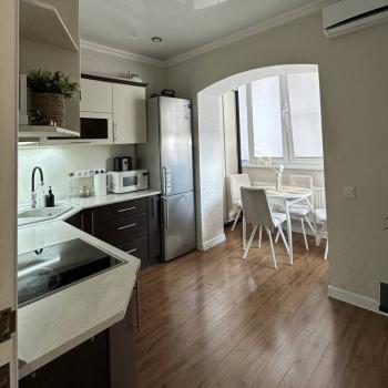 Продается 1-комнатная квартира, 40 м²