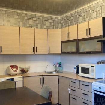 Продается 1-комнатная квартира, 39 м²