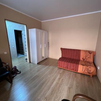 Продается 1-комнатная квартира, 41,7 м²